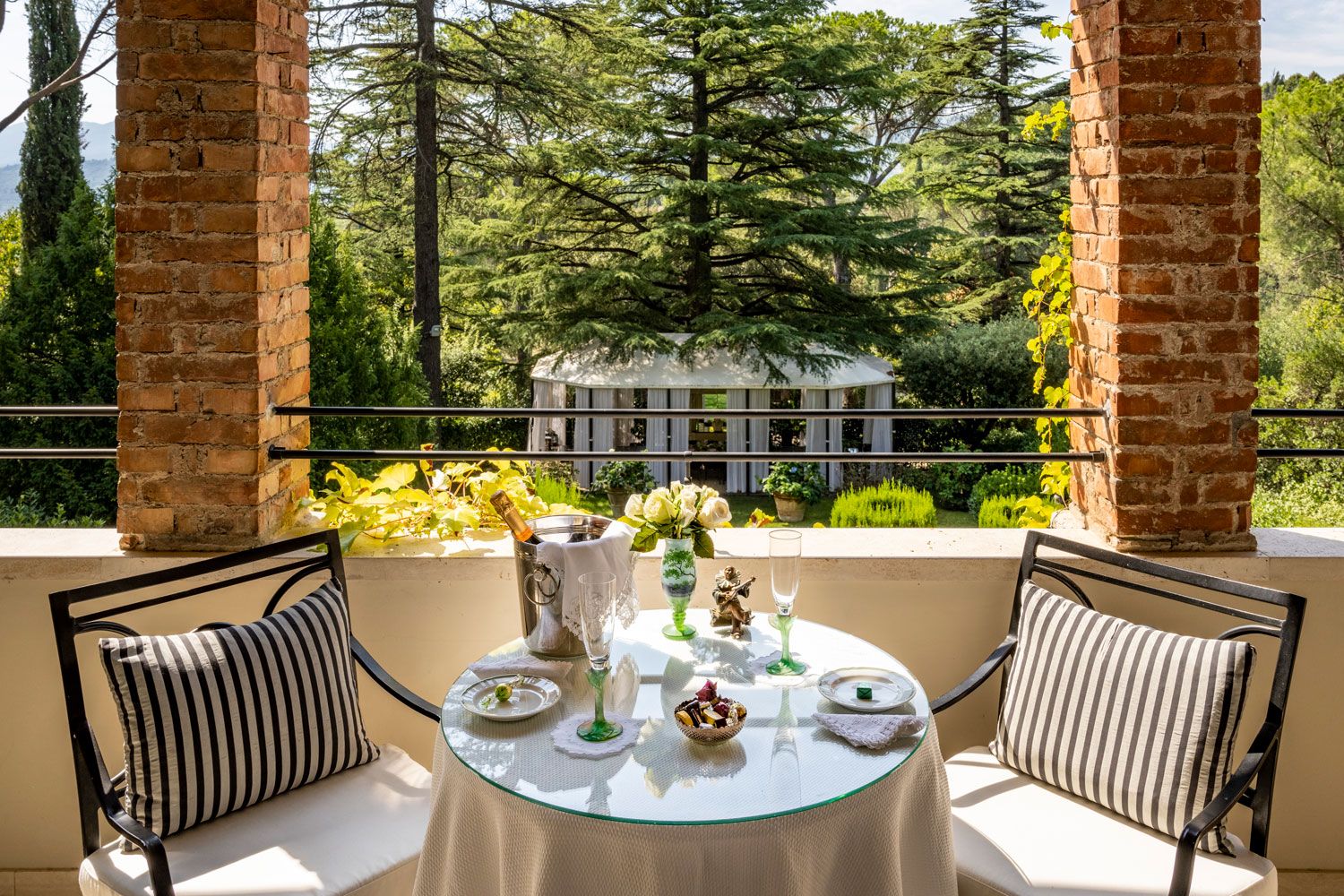 Parco Del Principe Honeymoon Suite